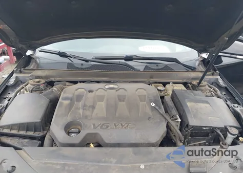 2018 Chevrolet Impala 1Lt from USA, damaged, VIN 2G1105S37J9142953